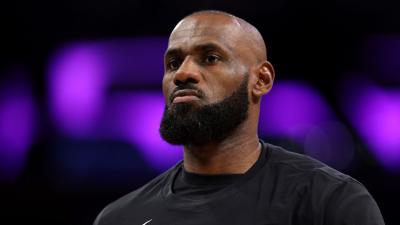 NBA. LeBron James zadebiutuje w 76ers w meczu z Knicks